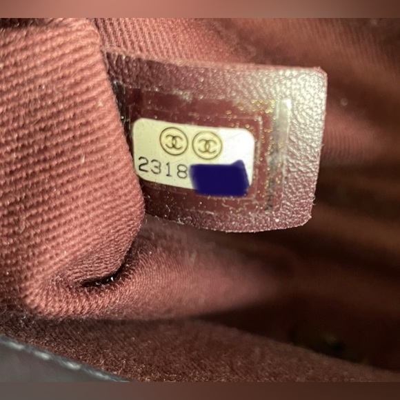 Chanel Trapezio Leather Handbag - Picture 2 of 10